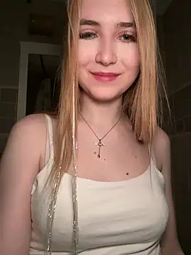 MarlboroWeb live XXX chat