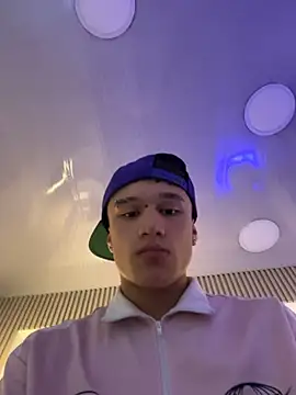 Dominik_Souza's Live XXX Chat