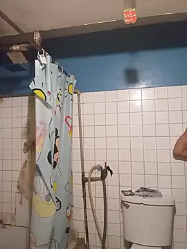 BuiltHotline Webcam show