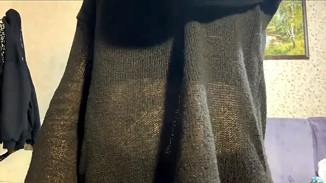 BuzzingRaid's Live XXX Chat