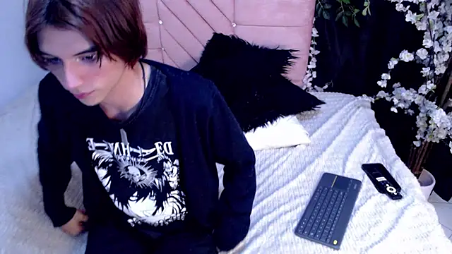 Show modela oli_dusk na web-kameri