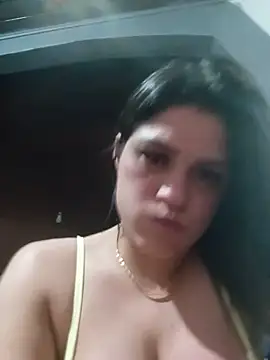 Milabri Adlı Modelin Canlı XXX Sohbeti