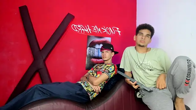 XXX chat uživo modela LOVE_KING1