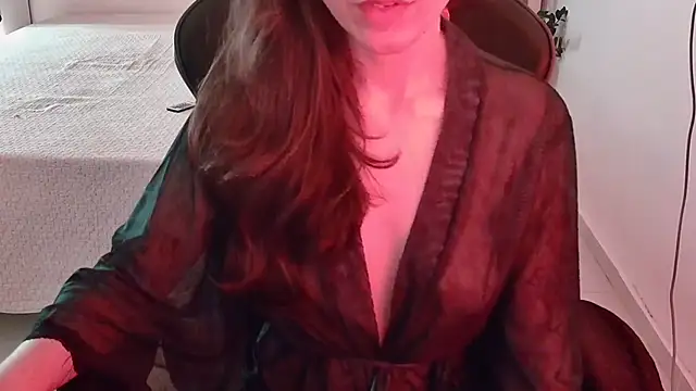 Chat +18 de DearArtemis ao vivo