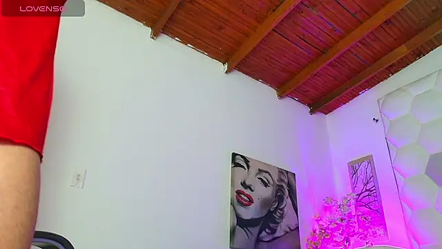 Chat XXX en directo de Adara_Ferrara