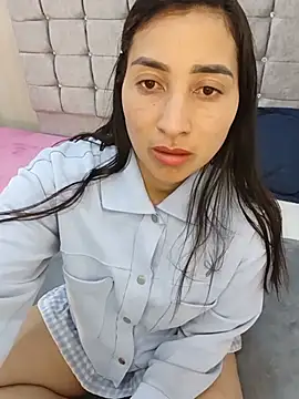 ANGELY_WET_JEET: онлайн-секс-чат