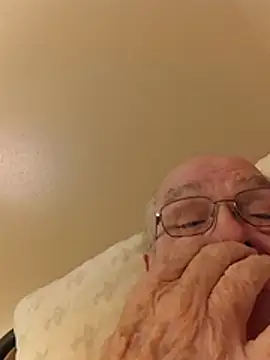 Joeyw57 élő XXX-chatje
