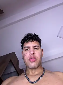 Show modela amenadiel_fire na web-kameri