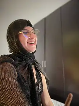 Badra_Abaid – Naživo XXX chat