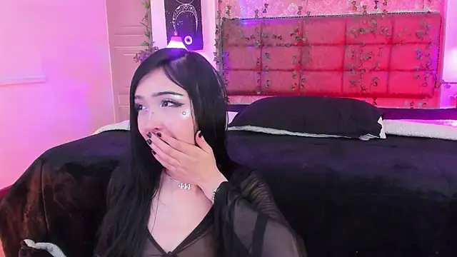 Vickmoon's Live XXX Chat
