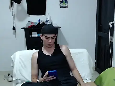 Zac_Efront's Live XXX Chat
