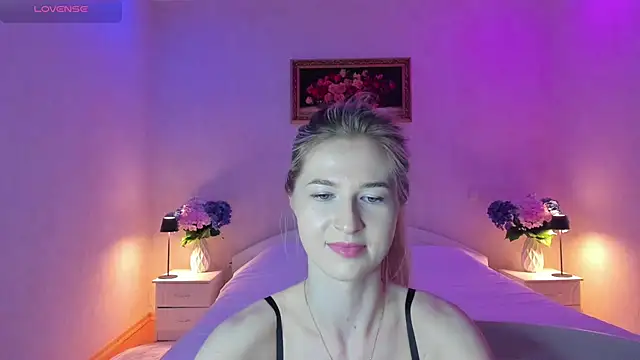 Julie_Blaze's Live XXX Chat