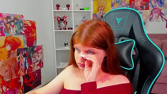 ChloeHalses' Live XXX Chat
