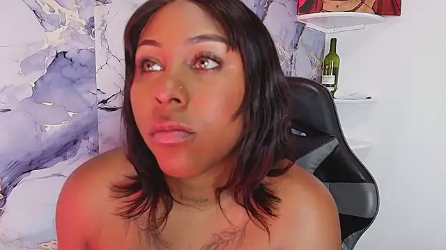 Chat XXX en directo de AngelThroatt