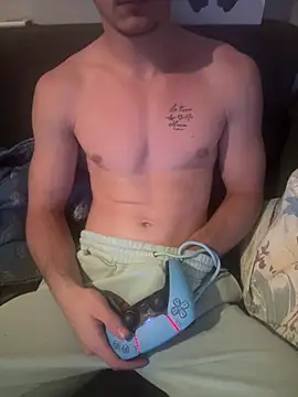 Lucas328706 现场XXX聊天