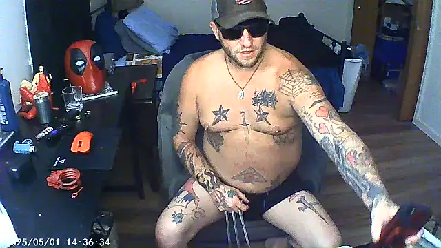 Livingpuddle's Webcam Show