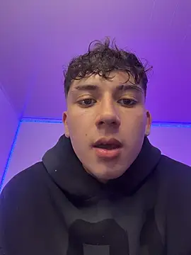 OLIVER_K Live XXX Chat