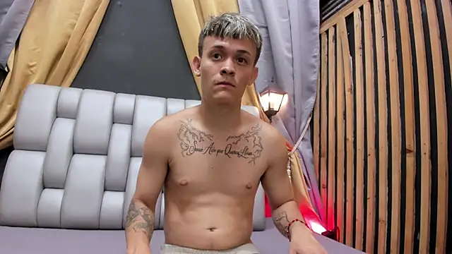 Robinlion91 Live XXX Chat