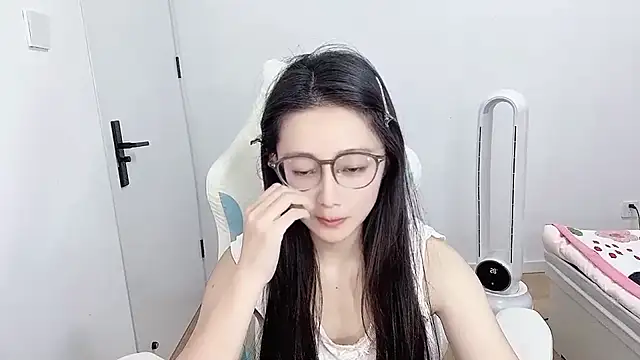 -qingqing's Live XXX Chat