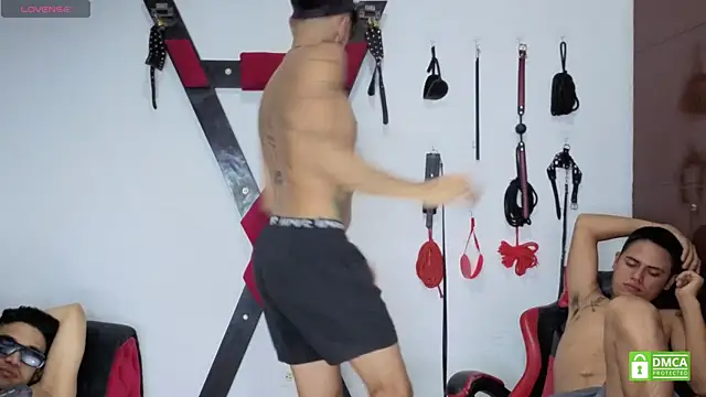Chat +18 de EliteBoysLive ao vivo