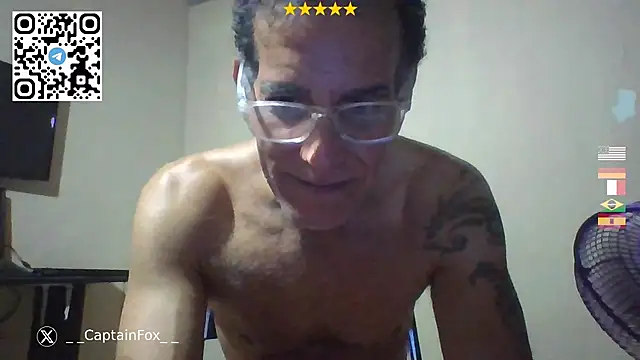 CaptainFox Chat XXX live