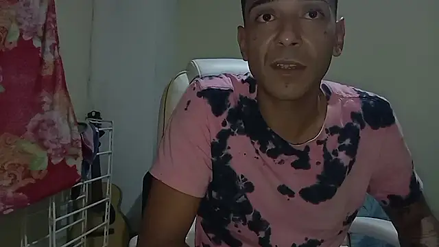HotLatinoBR live XXX chat