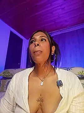 Chat XXX en directo de Ivon_C