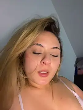 Chat +18 de Lila2005 ao vivo