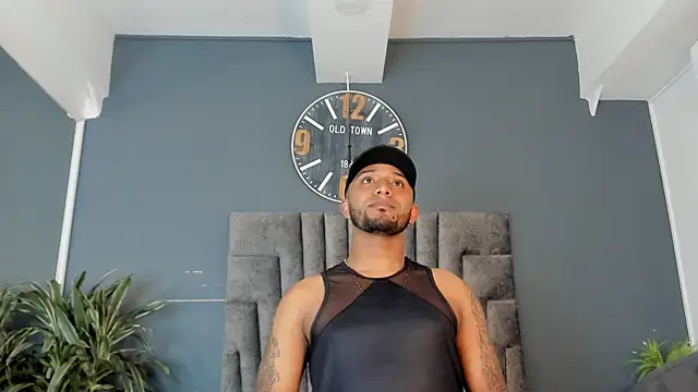 Robin_Rief Adlı Modelin Canlı XXX Sohbeti