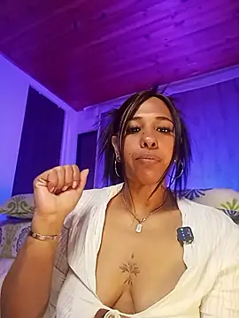 Ivon_C Chat XXX in diretta