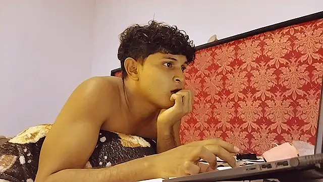WildBruno_'s Live XXX Chat