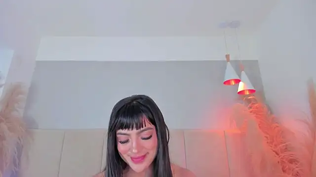 emmiily_z Adlı Modelin Canlı XXX Sohbeti