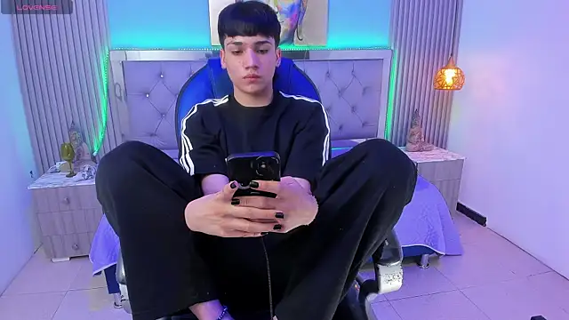 SamBlack_ 라이브 XXX 채팅