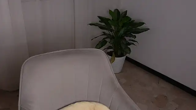 Chat XXX Live sweettaaron01