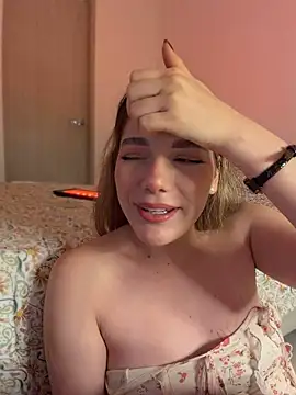 NicoleCut's Live XXX Chat