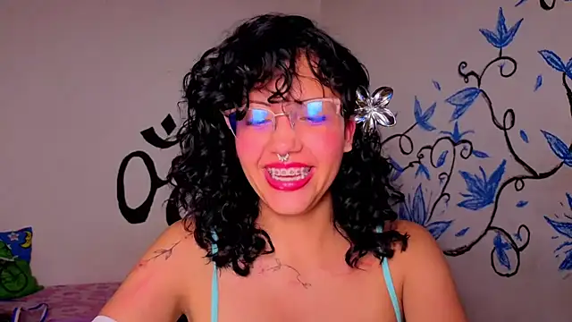 צ'אט XXX בשידור חי של zoe_ch_