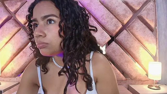 TamaraaHoney's Live XXX Chat