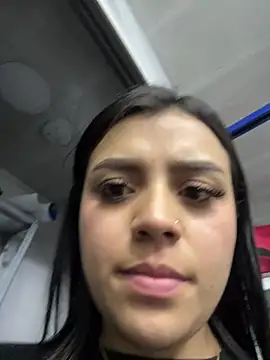 Sweett_Mollyyn Live XXX chat