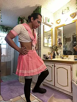 TranSexualJade95 Adlı Modelin Canlı XXX Sohbeti