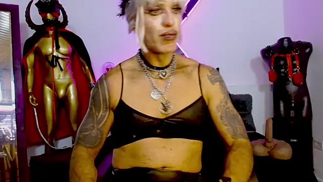 Chat +18 de LILITHMADAME ao vivo