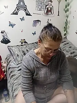 Chatroom XXX en direct de katrinna_