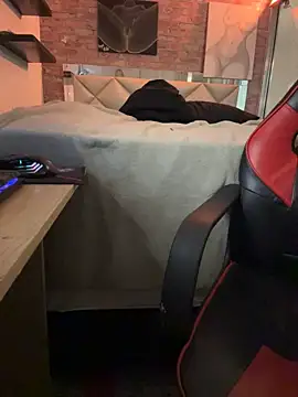 AlphaMasterXxx Chat XXX live