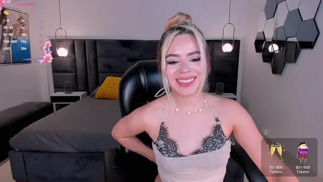 JuanitaClay 现场XXX聊天