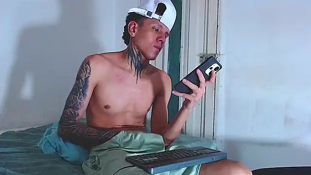 gabriel_reyes21 Live XXX Chat