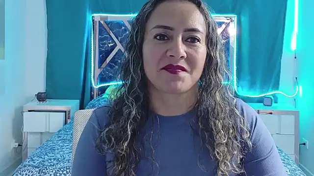 Cristalsexy25's Live XXX Chat