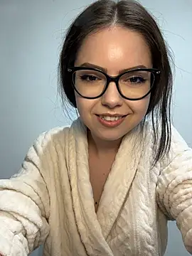 KaylaLewyss 라이브 XXX 채팅