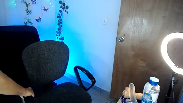 ivannavega69のライブXXXチャット