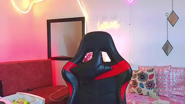 Megaan_Greey Chat XXX live