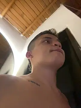 _Leo_Boy – Naživo XXX chat