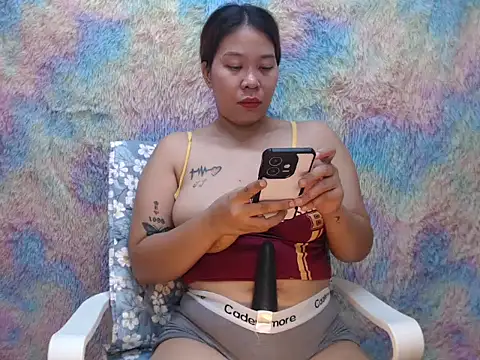 wild_rose69 Adlı Modelin Canlı XXX Sohbeti